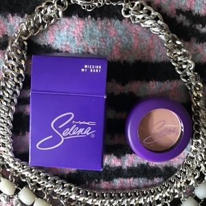 Mac X Selena Missing My Baby Eyeshadow